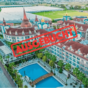 Side Crown Palace aus der schrägen Vogelperspektive mit rotem Badge: Ausgebucht